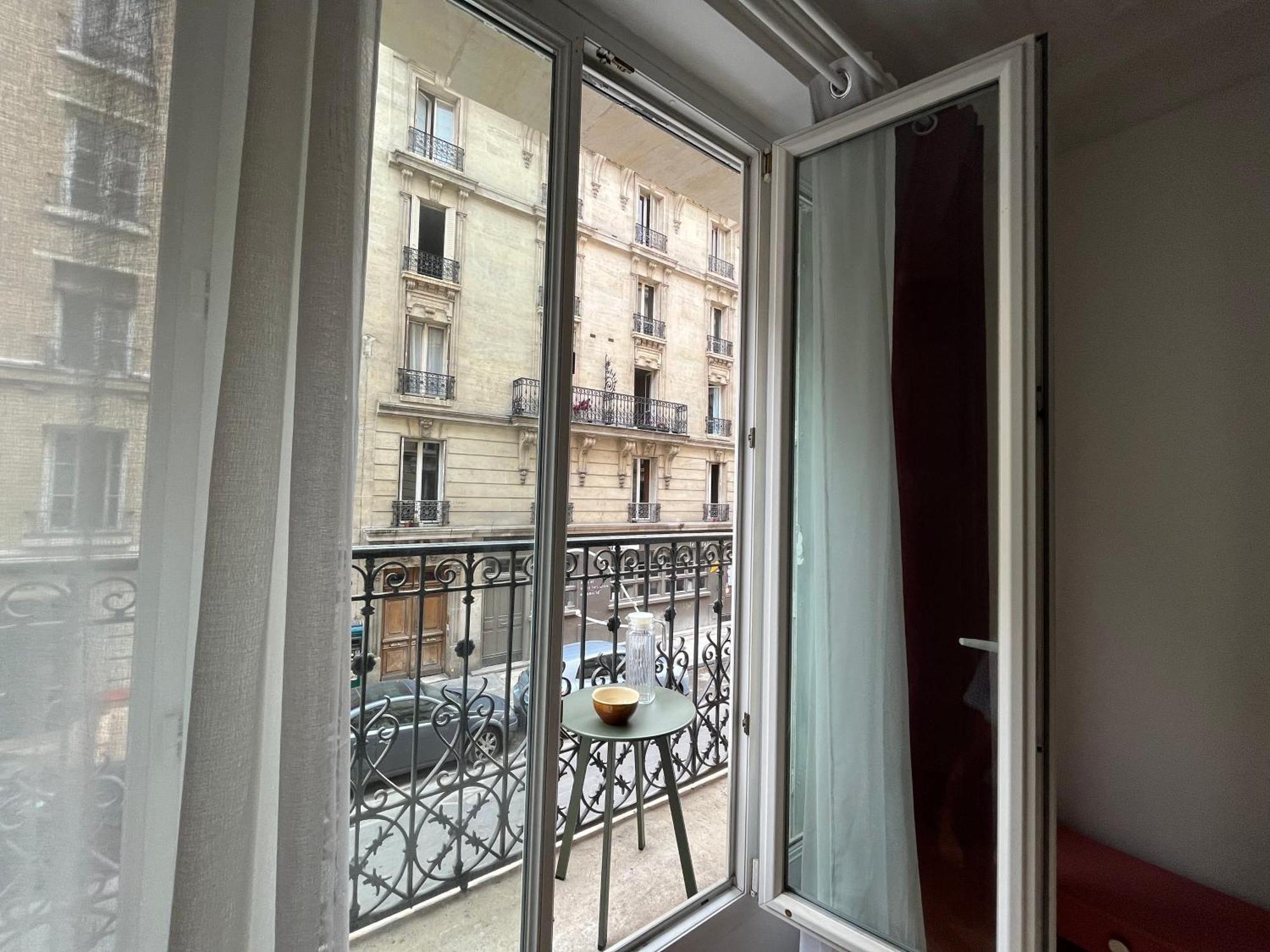 Lovely Haussmannian Flat In Montparnasse París Exterior foto